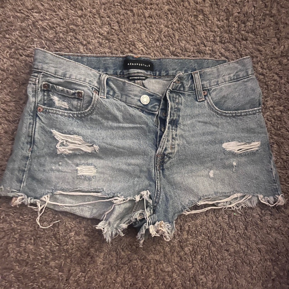 Aeropostale Boyfriend Shorts Womens 8R Light Wash Distressed Denim Cut Offs